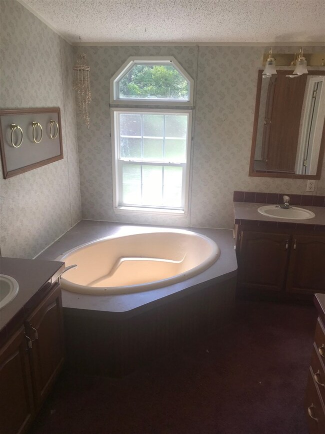 252 Friendship Church Rd, Crawfordville, FL 32327 - photo 7