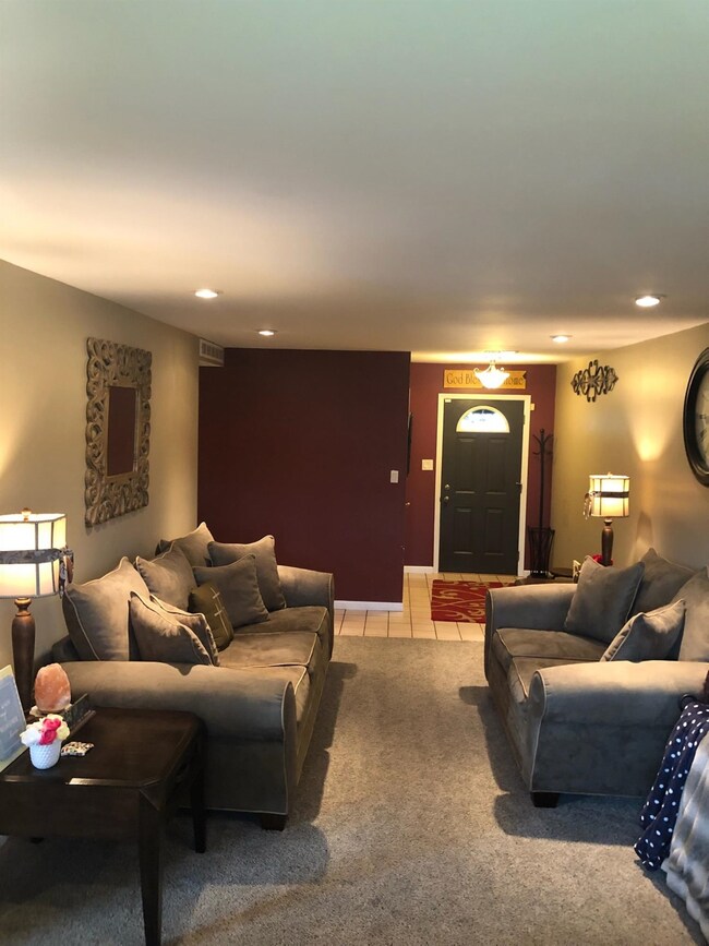 9712 Pierce St, Crown Point, IN 46307 - photo 3