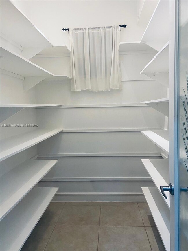 13827 SW 44th St, Davie, FL 33330 - photo 7