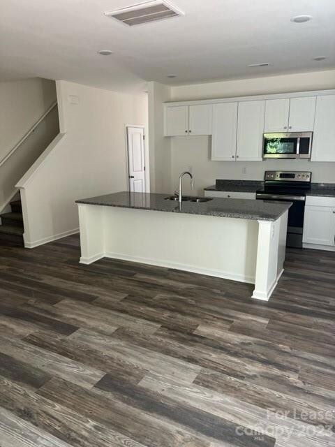 437 Salisbury Rd, Statesville, NC 28677 - photo 2