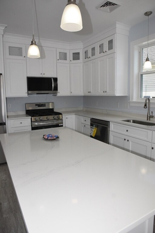 86 Ocean View Ave, Swansea, MA 02777 - photo 5