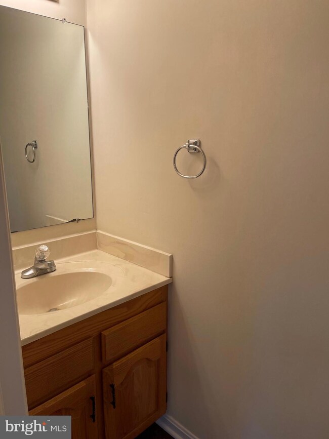 170 S Lime St unit . 1, Quarryville, PA 17566 - photo 4