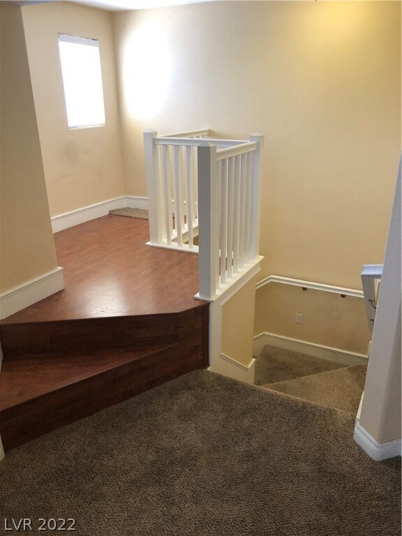 Nook area- great for small office space