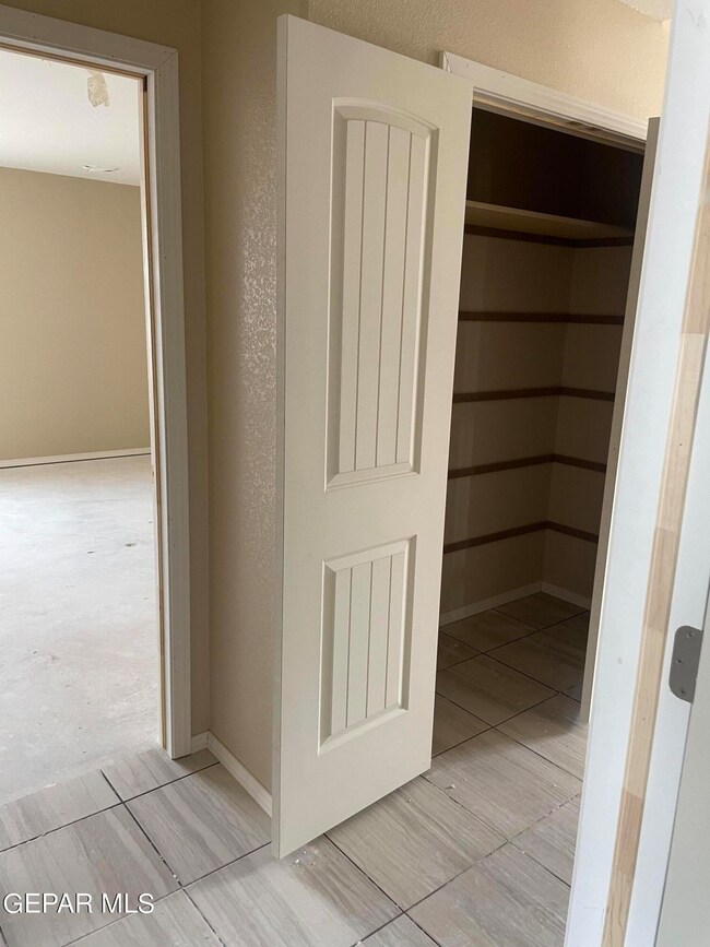 500 Sun Temple Rd, Socorro, TX 79927 - photo 2