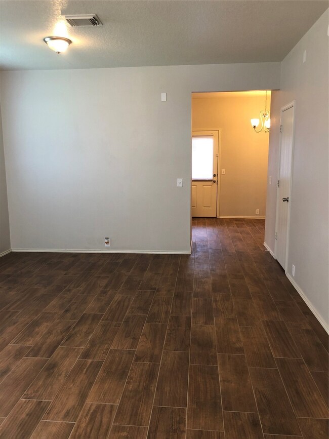 2011 Rustling Trees Way, Spring, TX 77373 - photo 6