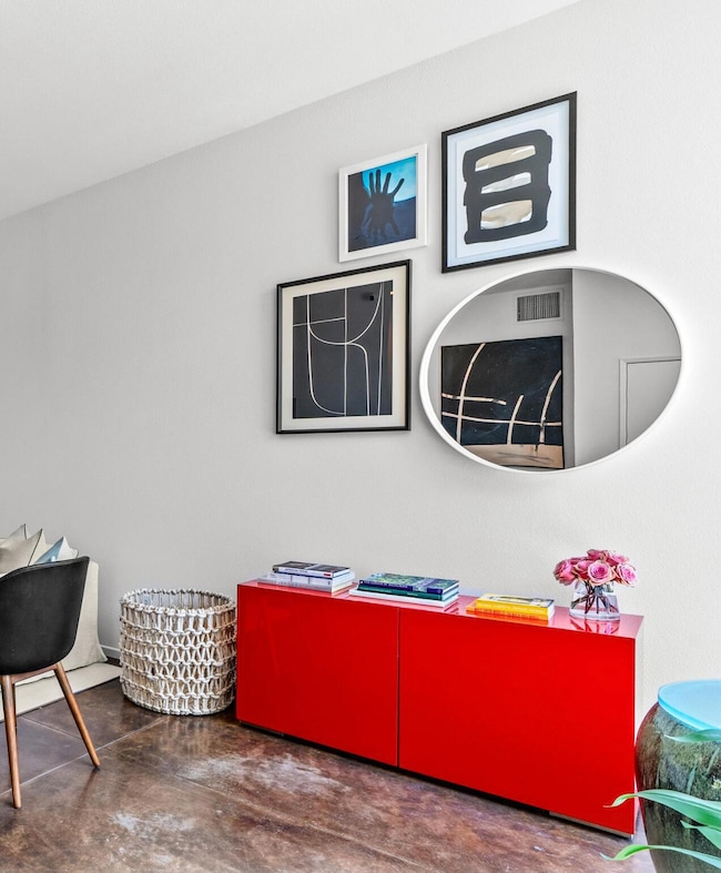 28 28 entry living room cropped