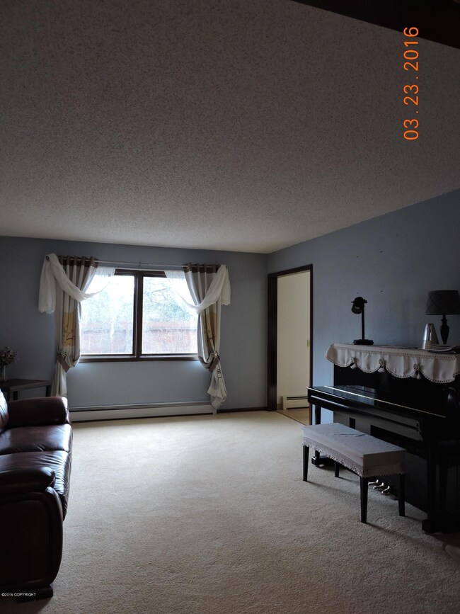 SPACIOUS BONUS ROOM