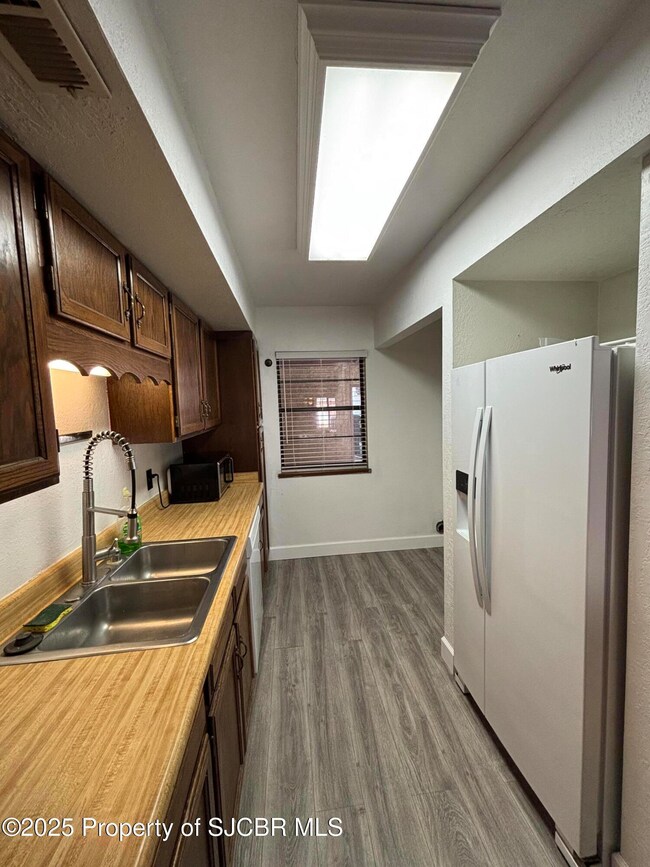 1060 E Navajo St, Farmington, NM 87401 - photo 4