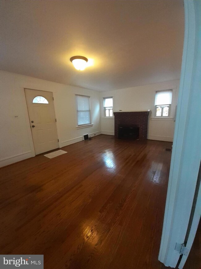 510 Dwight Ave, Oaklyn, NJ 08107 - photo 3