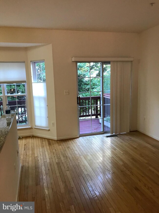 6027 Madison Overlook Ct, Falls Church, VA 22041 - photo 6