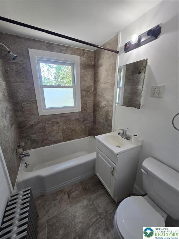 219 E Main St unit 2, Pen Argyl, PA 18072 - photo 4