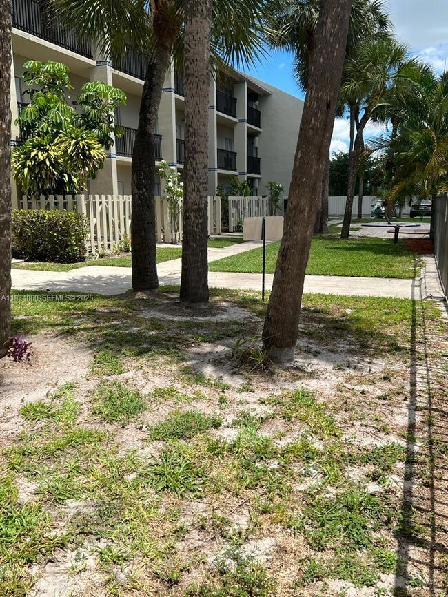 1500 N Congress Ave unit 1004, West Palm Beach, FL 33401 - photo 5