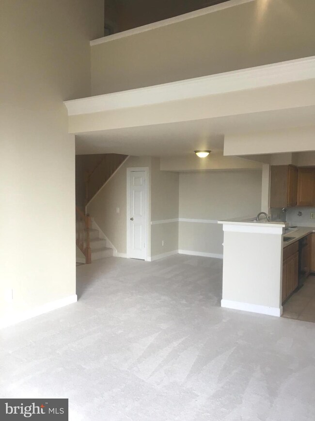 8111 Lacy Dr unit 304, Manassas, VA 20109 - photo 7