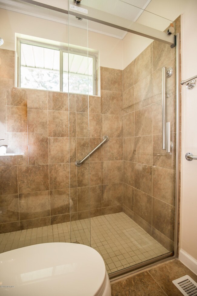 708 Doris Ave, Jacksonville, NC 28540 - photo 7