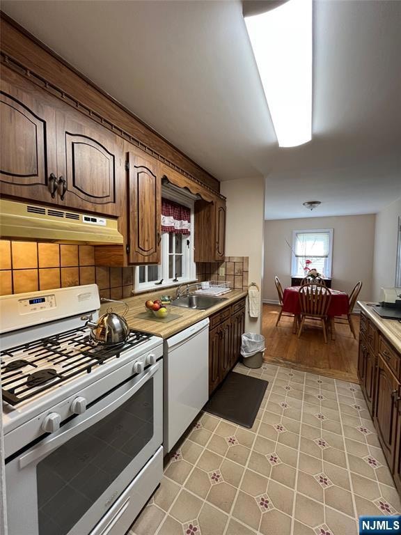 32 Greendale Rd, Clifton, NJ 07013 - photo 4