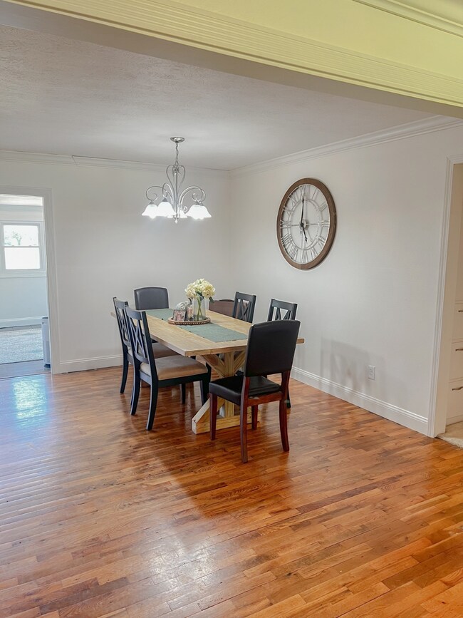 1028 S Curtis St, Welch, OK 74369 - photo 7