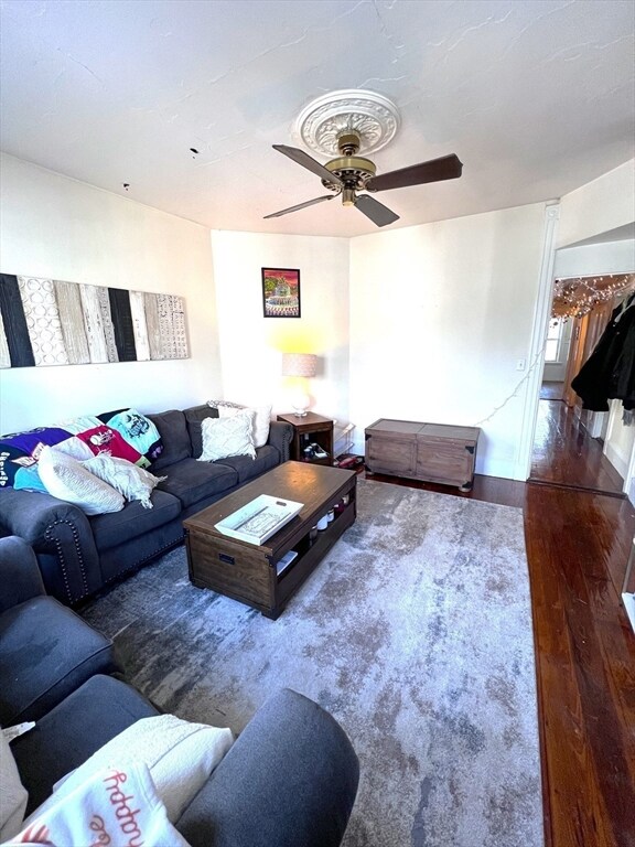 667 E 8th St unit 2, Boston, MA 02127 - photo 2