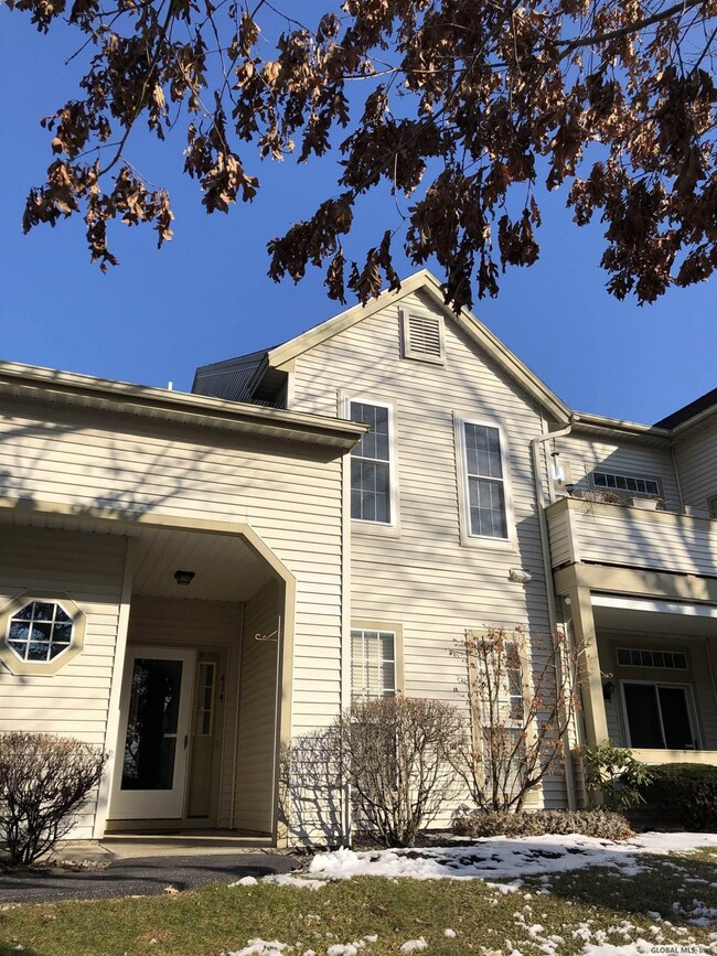 414 Hampton Place Blvd, Troy, NY 12180 - photo 2