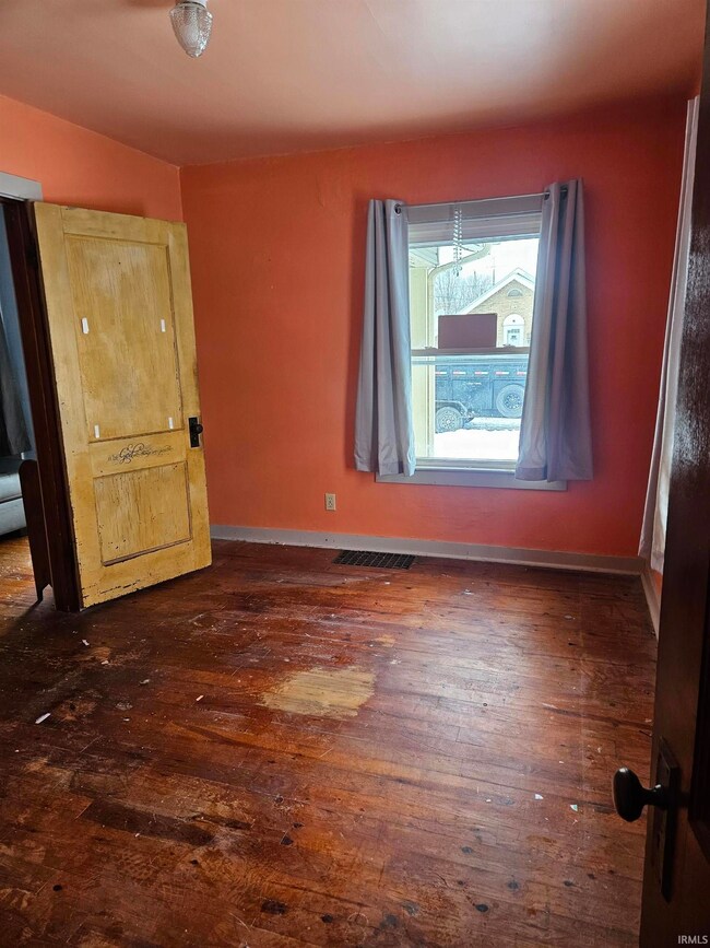 1128 S Elizabeth St, Kokomo, IN 46902 - photo 6