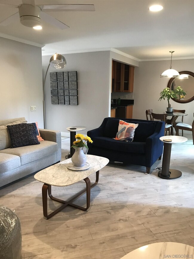 8570 Via Mallorca unit B, La Jolla, CA 92037 - photo 5