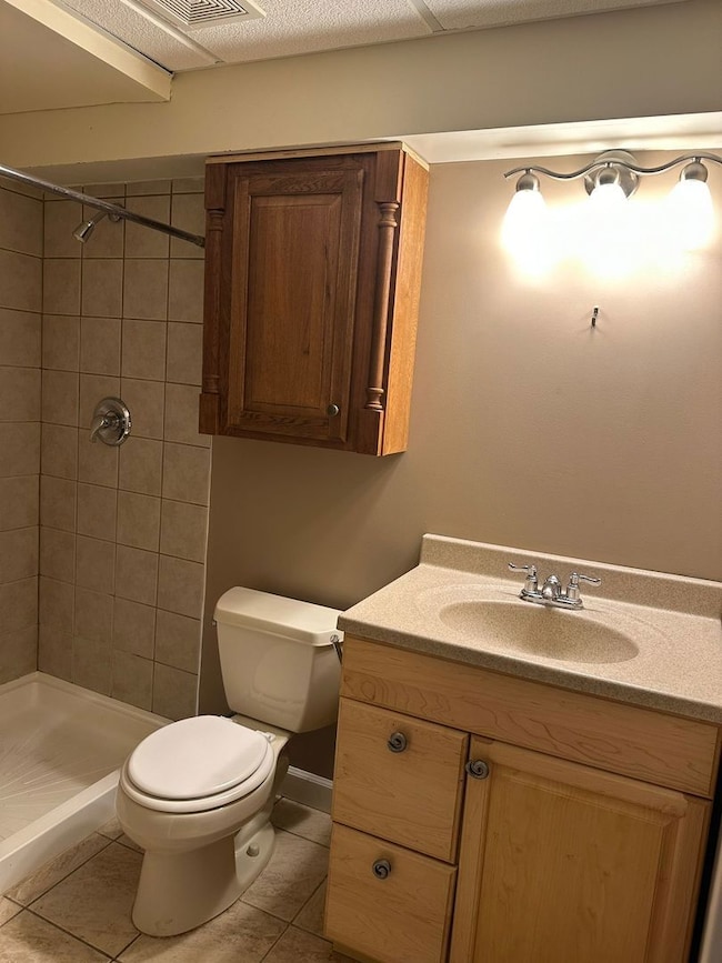 5490 Fox Path Ln, Hoffman Estates, IL 60192 - photo 6