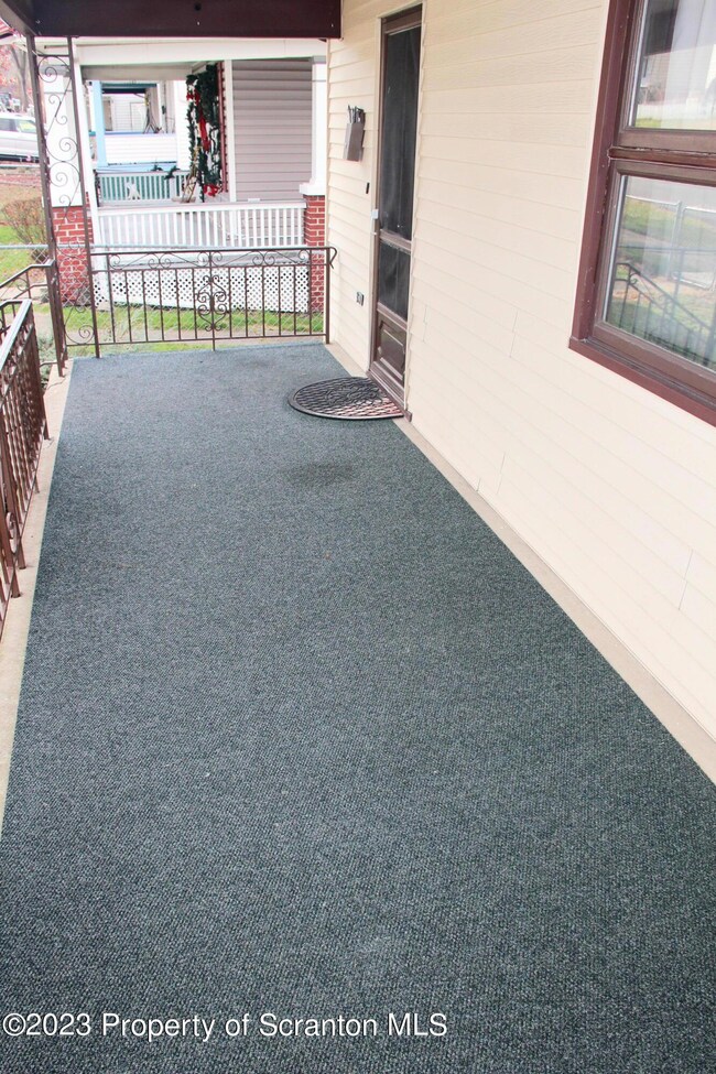 620 Pear St, Scranton, PA 18505 - photo 7