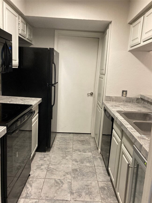 18240 Midway Rd unit 905, Dallas, TX 75287 - photo 6