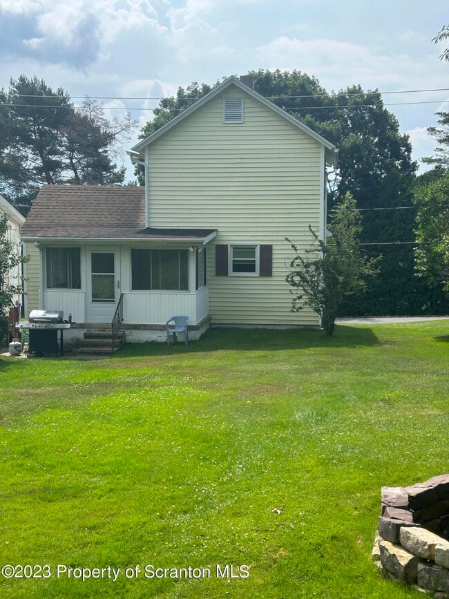 351 Irving St unit L19, Olyphant, PA 18447 - photo 5