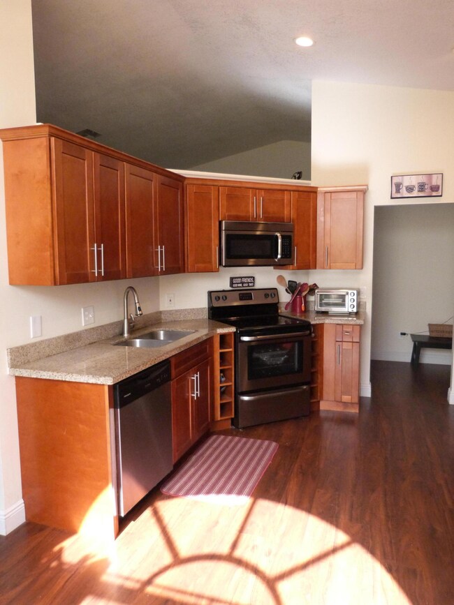 4917 Broadstone Cir, West Palm Beach, FL 33417 - photo 3