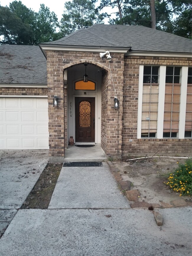 25706 Oakhurst Dr, Spring, TX 77386 - photo 2