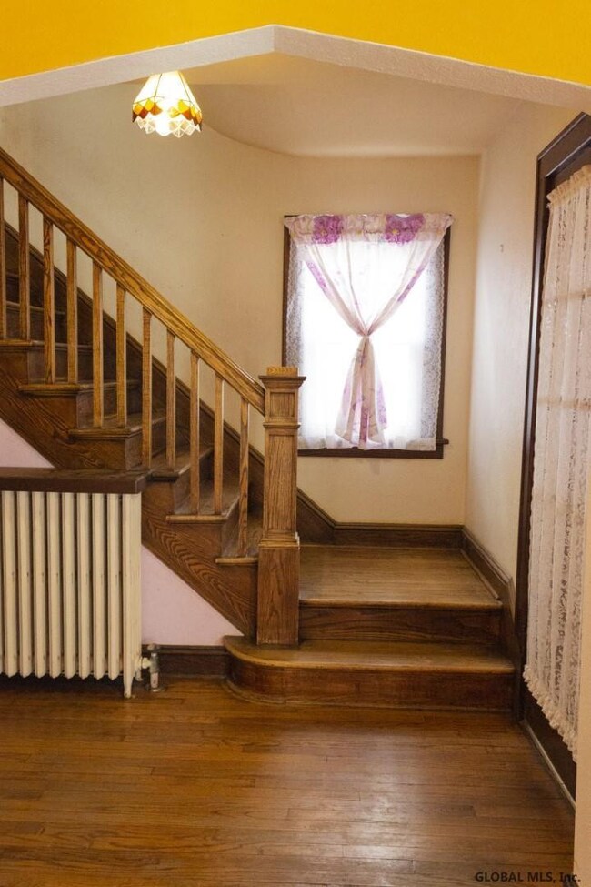 3 Roosevelt St, Albany, NY 12206 - photo 4