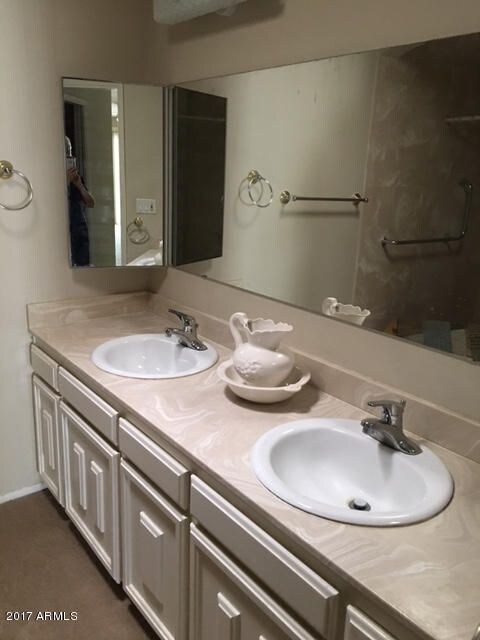 Double sinks in Mtr
