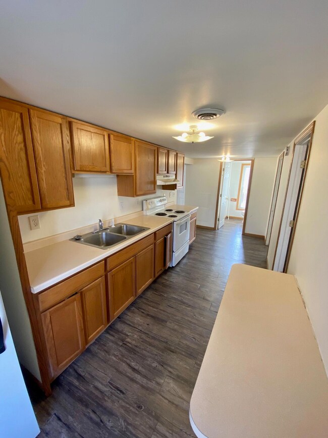 1124 West Ave S, La Crosse, WI 54601 - photo 4