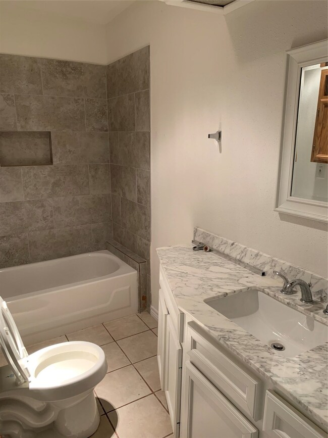 306 Bizerte St, Houston, TX 77022 - photo 5