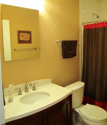 Hall Bathroom