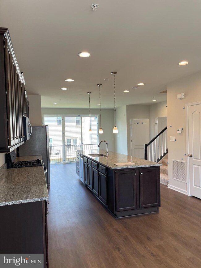 6209 Davinci St, Frederick, MD 21703 - photo 2