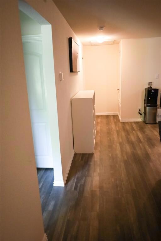 407 Royal St, Cleburne, TX 76031 - photo 3