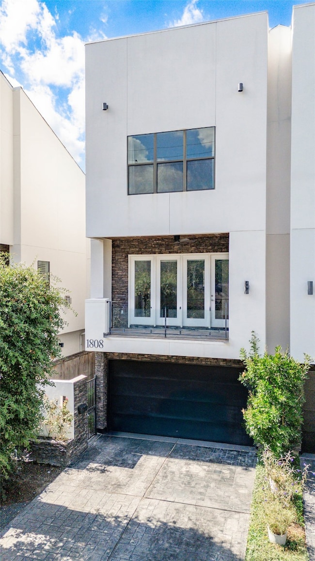 1808 Ridgewood St, Houston, TX 77006 - photo 2