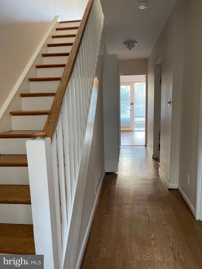 150 G St SW unit 151, Washington, DC 20024 - photo 4