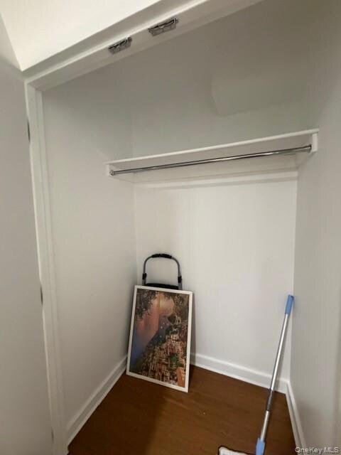 Sky View Parc unit 8M, Flushing, NY 11354 - photo 7