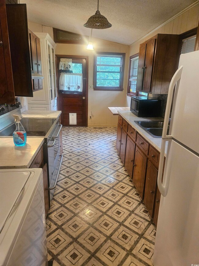 21 Brandy Ln, Georgetown, SC 29440 - photo 2