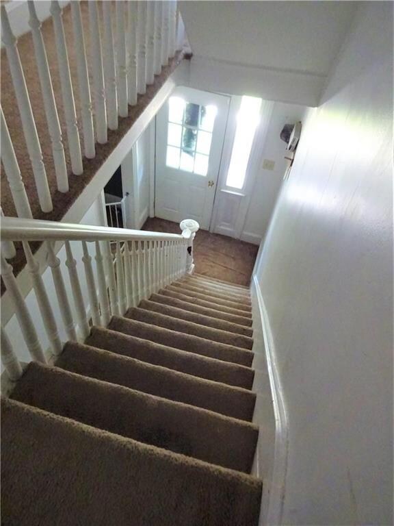 Open staircase in the foyer