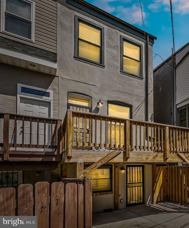 443 E 22nd St, Baltimore, MD 21218 - photo 2