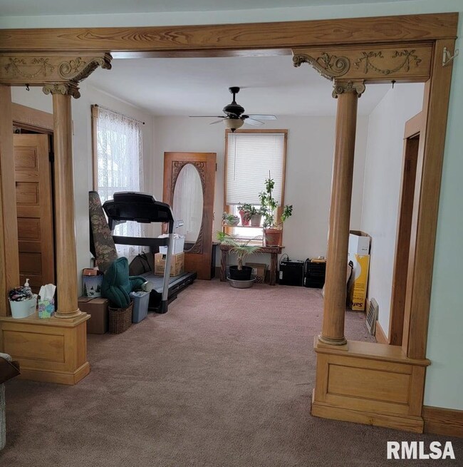 1716 Davie St, Davenport, IA 52804 - photo 3