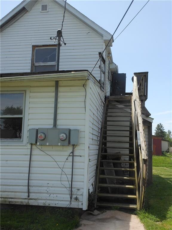 1532 N E St, Elwood, IN 46036 - photo 4