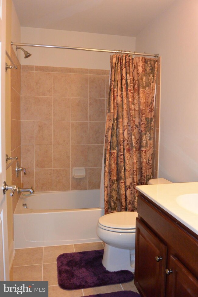 43602 White Cap Terrace, Chantilly, VA 20152 - photo 4