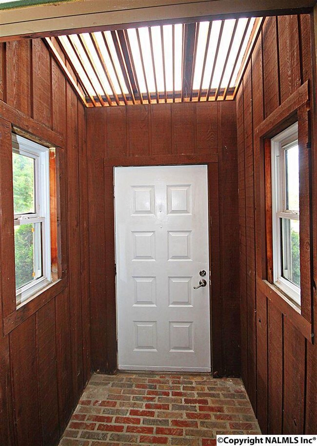 ENTRY VESTIBULE