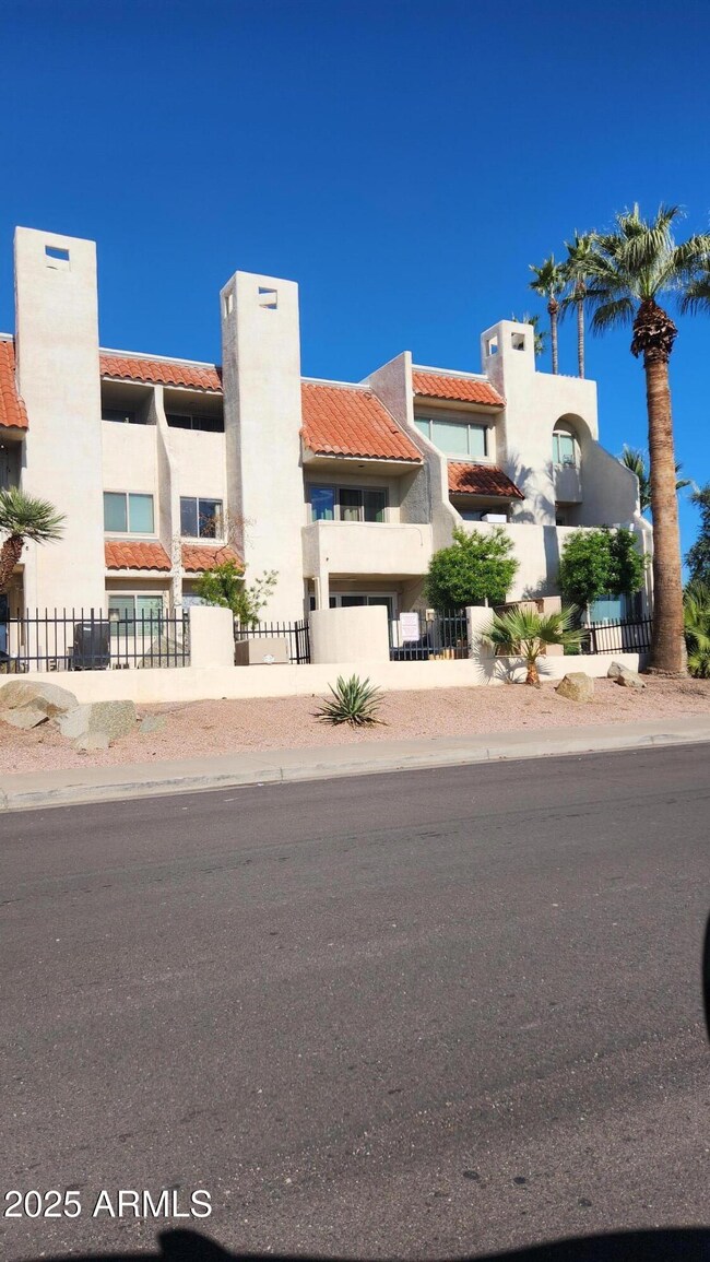 4330 N 5th Ave unit 105, Phoenix, AZ 85013 - photo 2