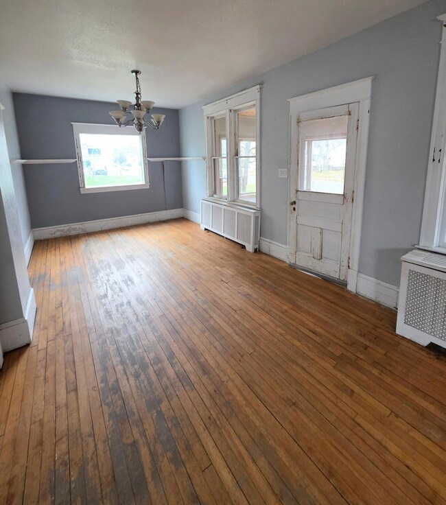 2023 6th Ave E, Hibbing, MN 55746 - photo 4