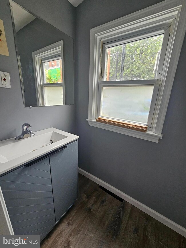 229 Wunder St, Reading, PA 19602 - photo 6